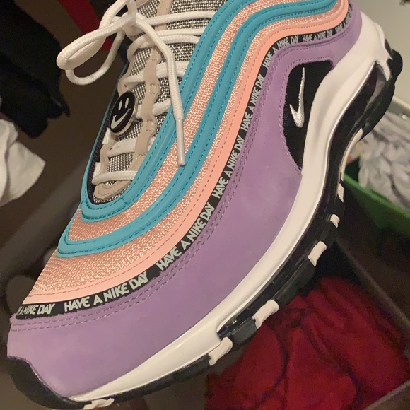 Have A Nice Day AirMax - Picture 2 of 3